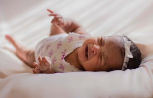 علاج الامساك عند الرضع فى الشهر الاول بالاعشاب